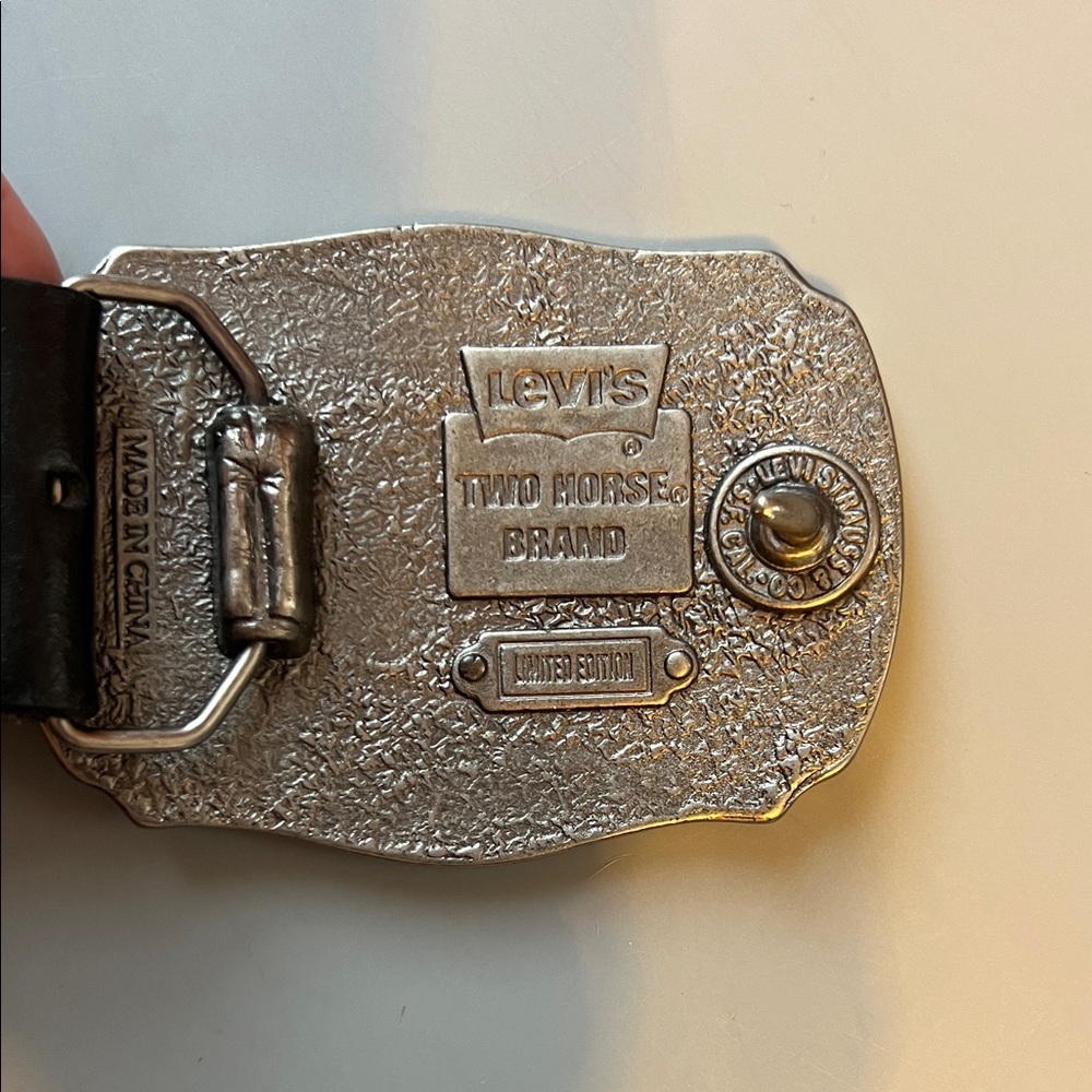 Levi's Black Belt with Engraved Silver Buckle - Picture 5 of 7